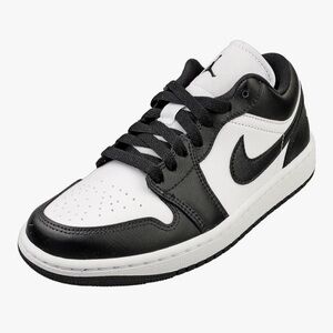 Nike low 1  Air Jordan Classic Black and White Sneakers